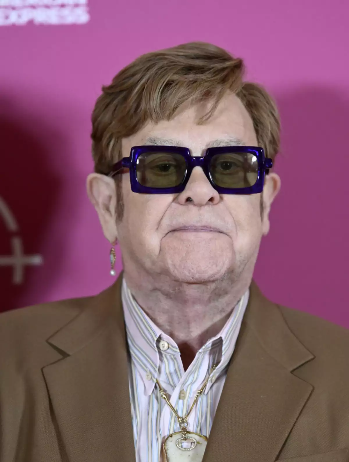 Elton John calificó de aberrante la invasión a su privacidad ejercida por el Daily Mail