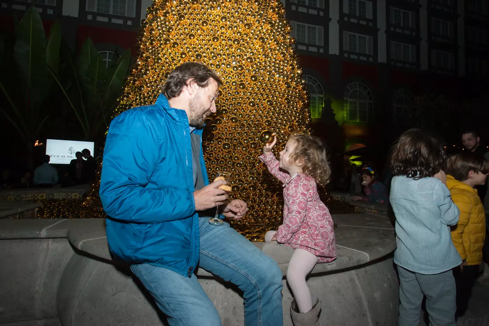Encendido del Árbol de Navidad del Four Seasons
