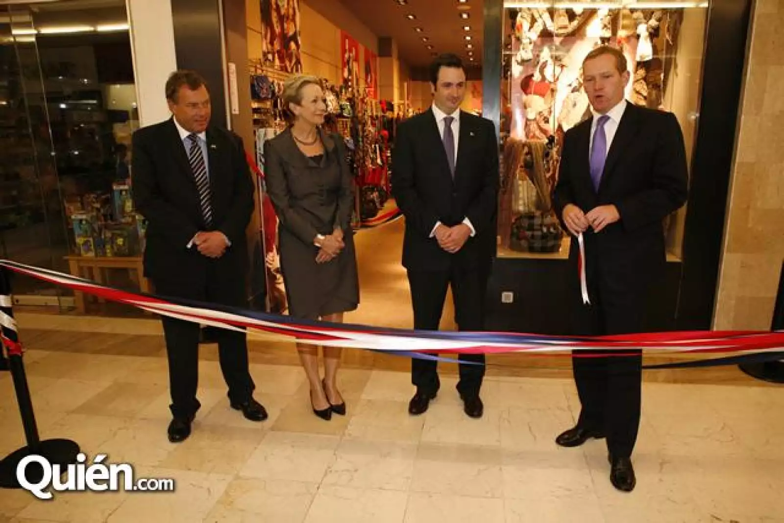 John Franck,Judith Macgregor,Eduardo Henkel,Jeremy Browne