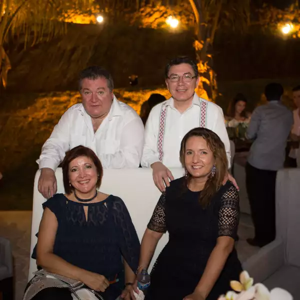 Boda civil de Lorena Véjar y José Ángel de la Garza