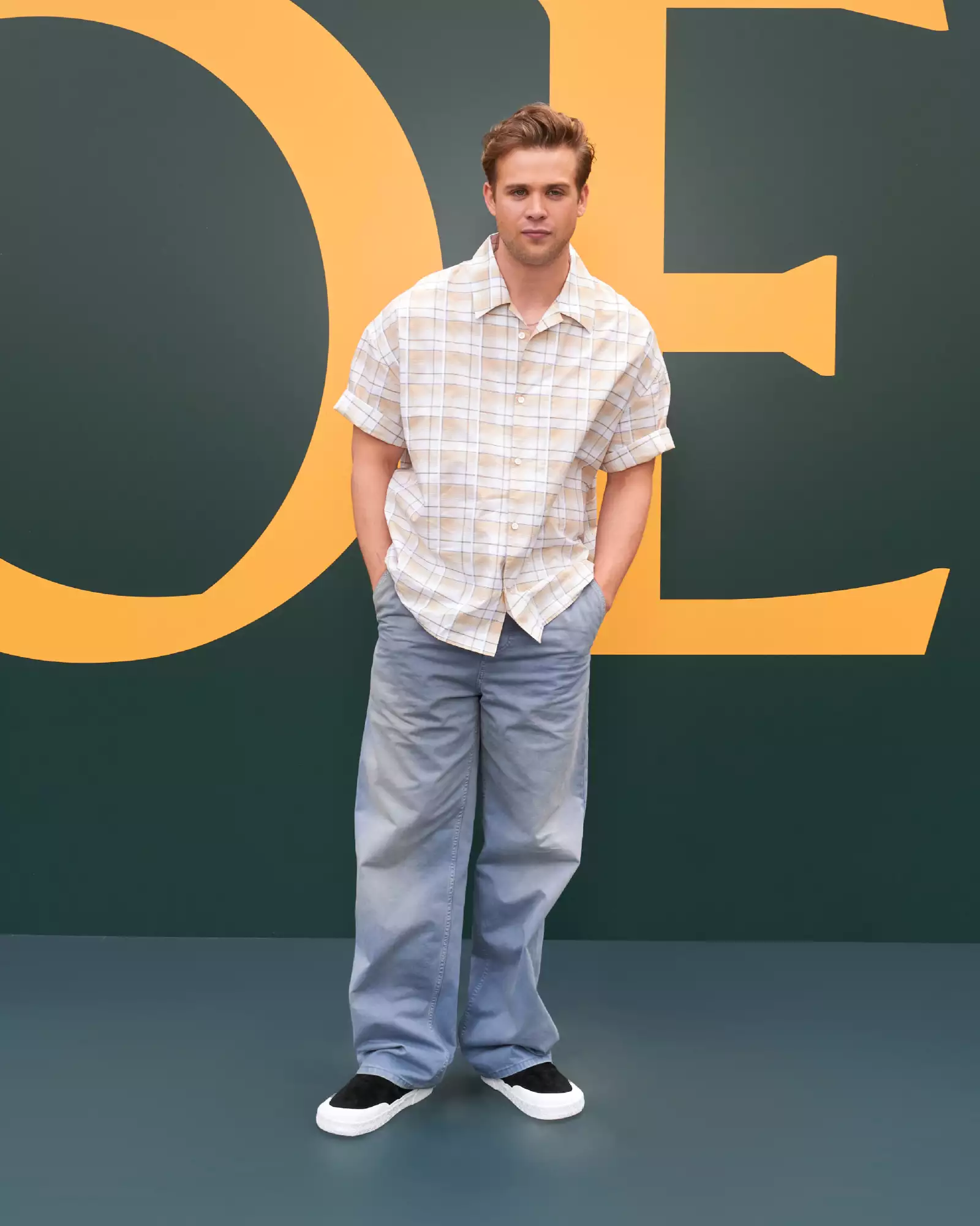LOEWE_SS25_MENS_SHOW_LEO_WOODALL_L1089851_65.jpg