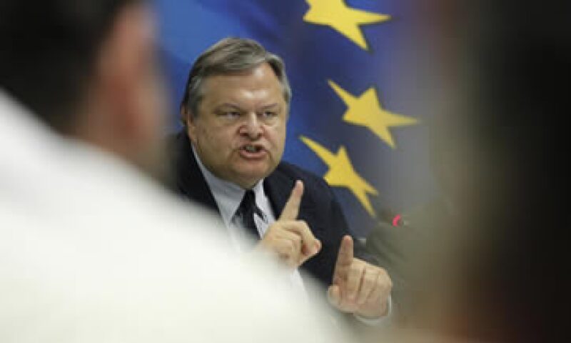 El ministro de Finanzas griego, Evangelos Venizelos, dijo que cada fin de semana el país es objeto de ataques organizados por especuladores en los mercados internacionales. (Foto: AP)