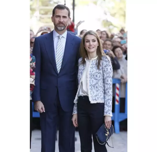 Letizia no era practicante y ahora tiene que serlo, para educar a sus hijas en la fe católica.