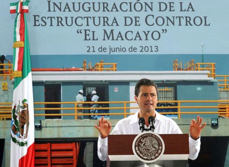 Inauguraci�n el Macayo