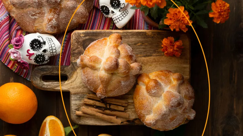 Conoce la historia del pan de muerto. 