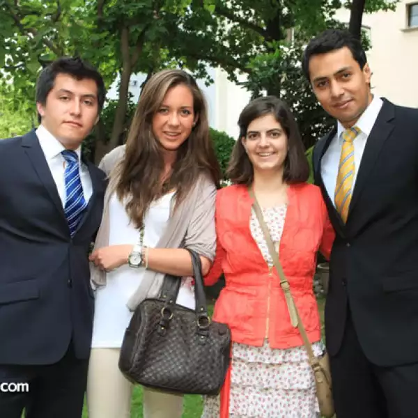 Ricardo Praget,Andrea Wicker,Mercedes Elizalde,Alejandro Praget