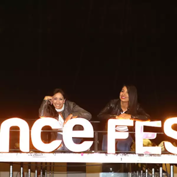 Rosy Hidalgo y Michelle Linares