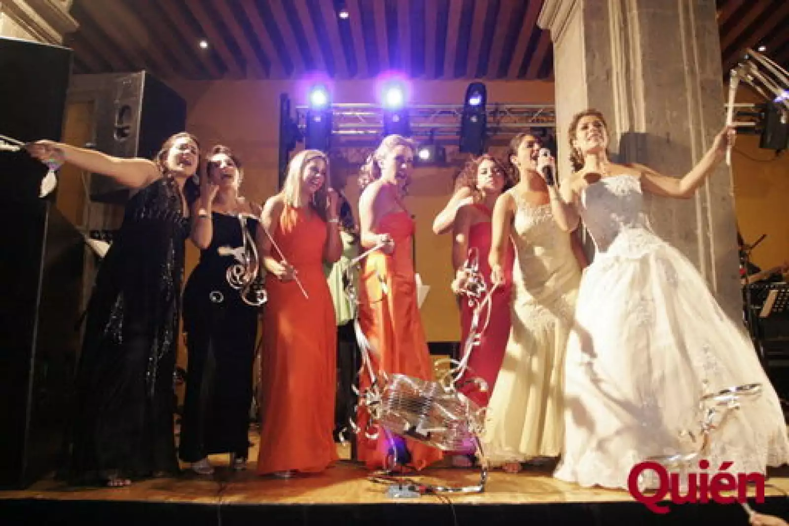 Rocío Orellana, Daniela Lozano, Mariana Orellana, Gisela Ruíz, Jimena Flores, Daniela Flores, Paulina Flores