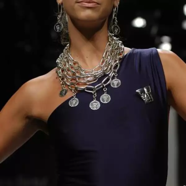 MBF Pasarela Delia González