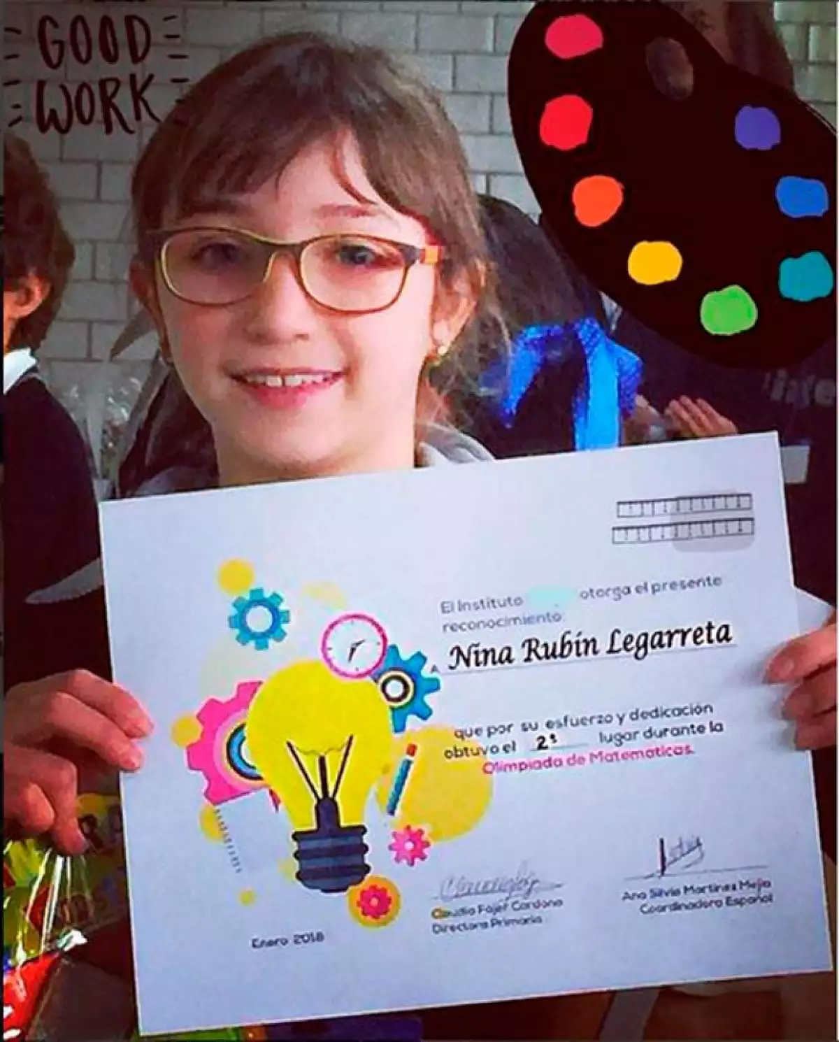 Nina, hija menor de la conductora, no sólo destaca por su talento en la actuación y el canto, también en la escuela, donde obtuvo el segundo lugar en la 'Olimpiada de Matématicas'.