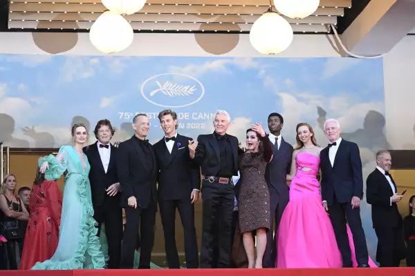 elvis-cannes-alfombra-roja