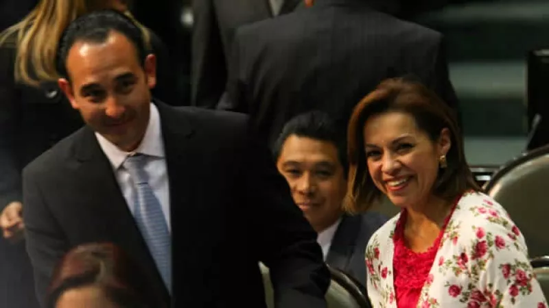 Roberto Gil-Josefina Vázquez