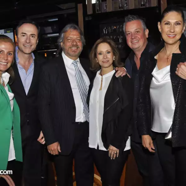 Bárbara y Eduardo Álvarez,Luis y Gianina Amodio y José Domingo y Ana Laura Llerena
