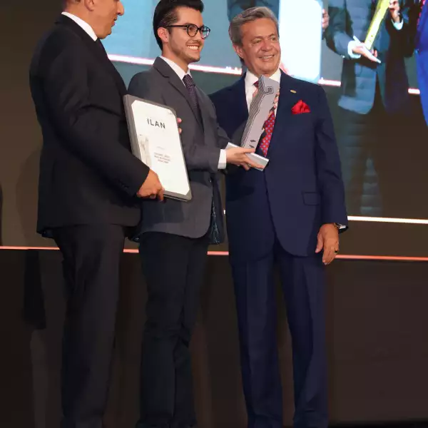 Adan Ramírez Sánchez y Carlos Peralta 