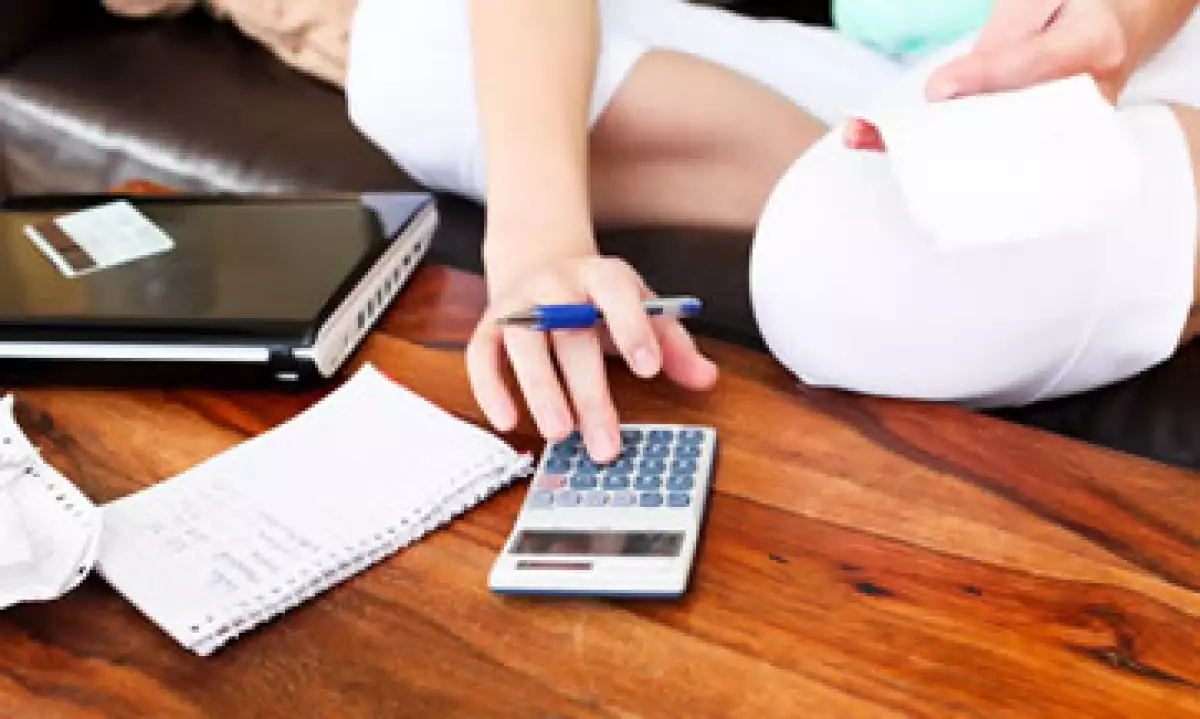 Recuerda: tus créditos no son dinero adicional a tu salario y su uso siempre tiene un costo. (Foto: Photos to Go)