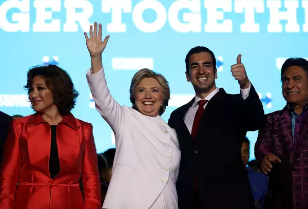 Angélica María y Hillary Clinton