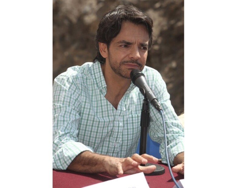 El actor en conferencia de prensa.