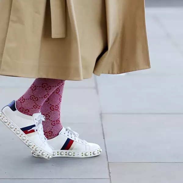 Street Style, Fall Winter 2018, London Fashion Week, UK - 17 Feb 2018