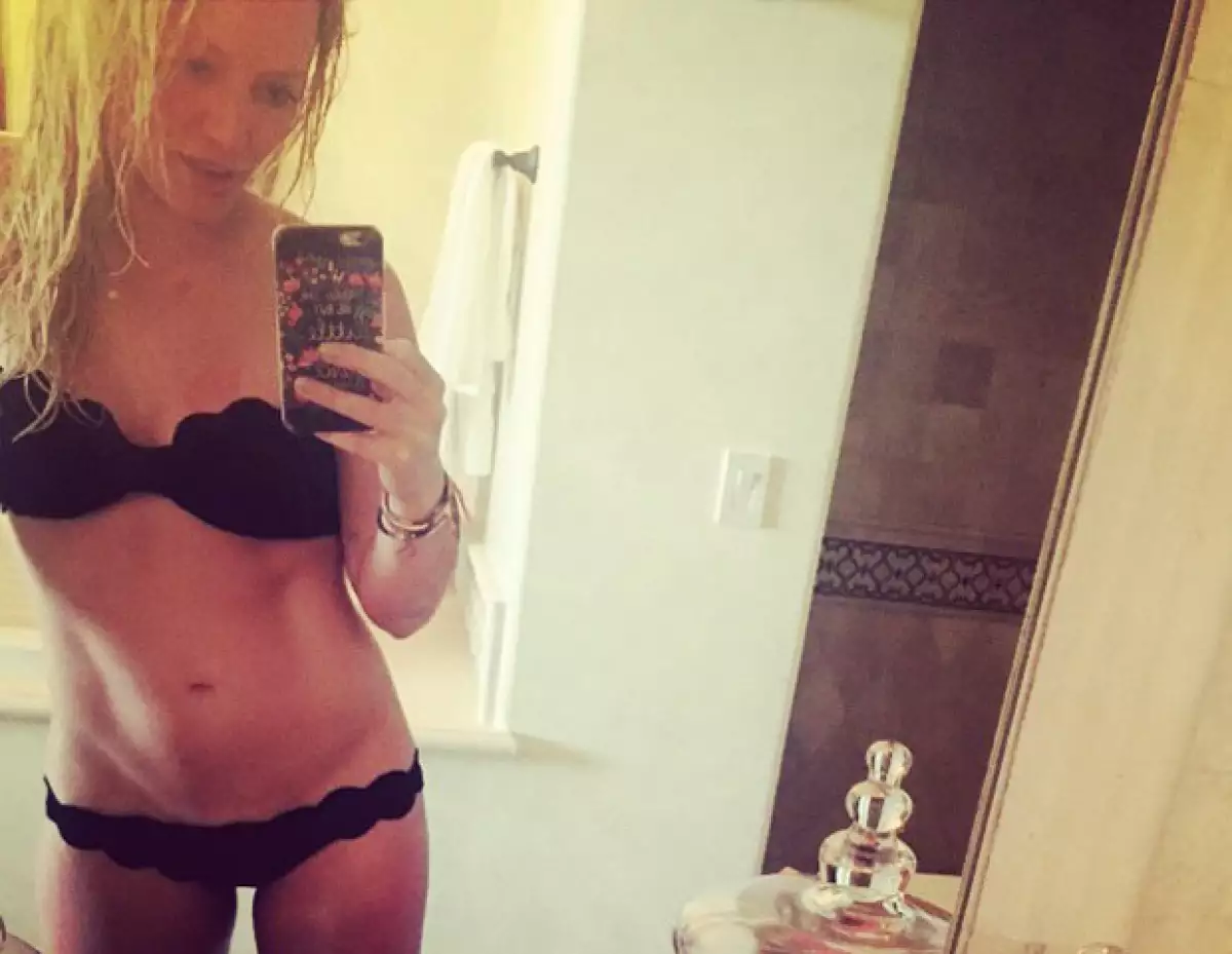 Hilary Duff presume cuerpazo en bikini, y Demi Lovato celebra tres años sin alcohol, además Nicki Minaj cambia a Ariana Grande y Jesse J por Katy Perry, esto y más, hoy en ¿quién posteó qué?