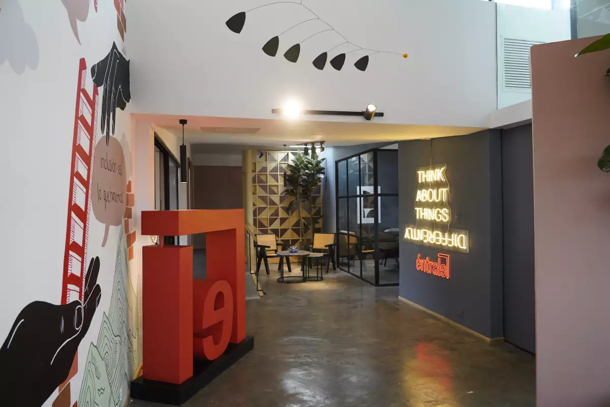 Ferando Estrada fomenta la inclusión laboral de personas con discapacidad con Éntrale 
