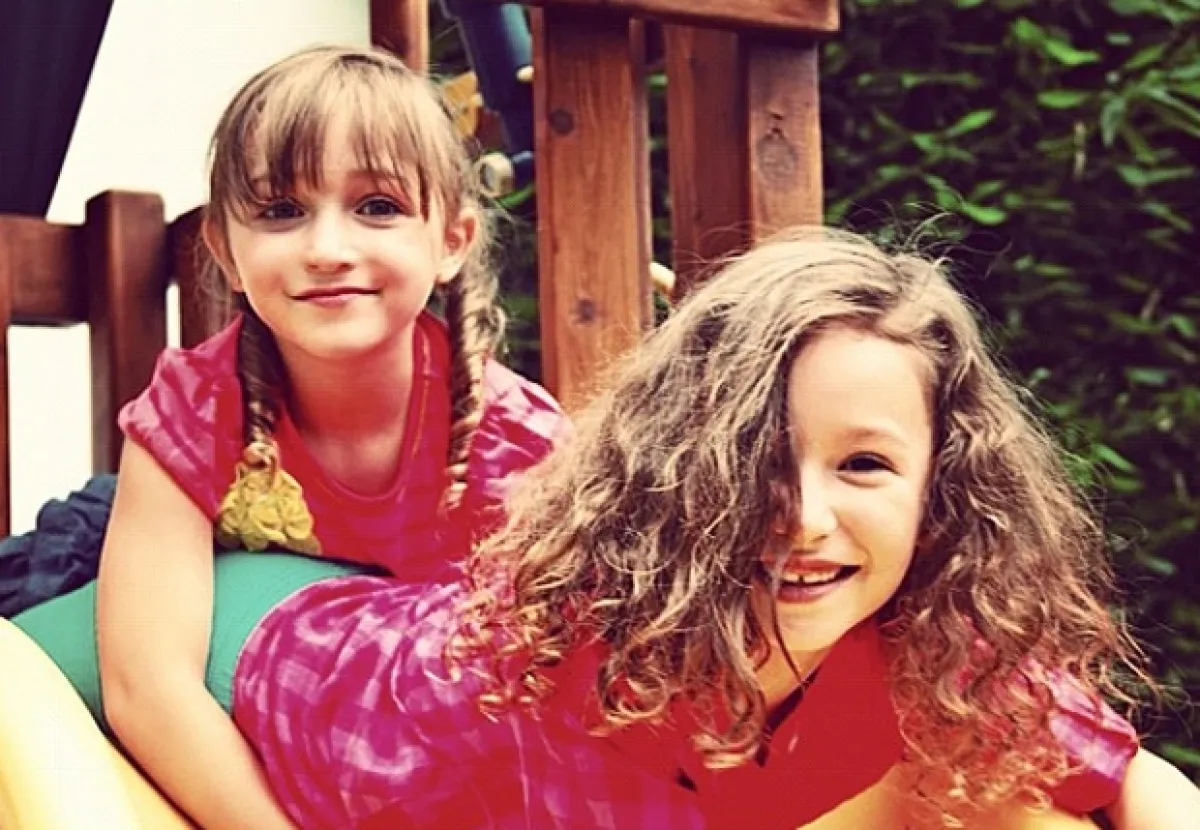 Nina es la menor de las hermanas Rubín.