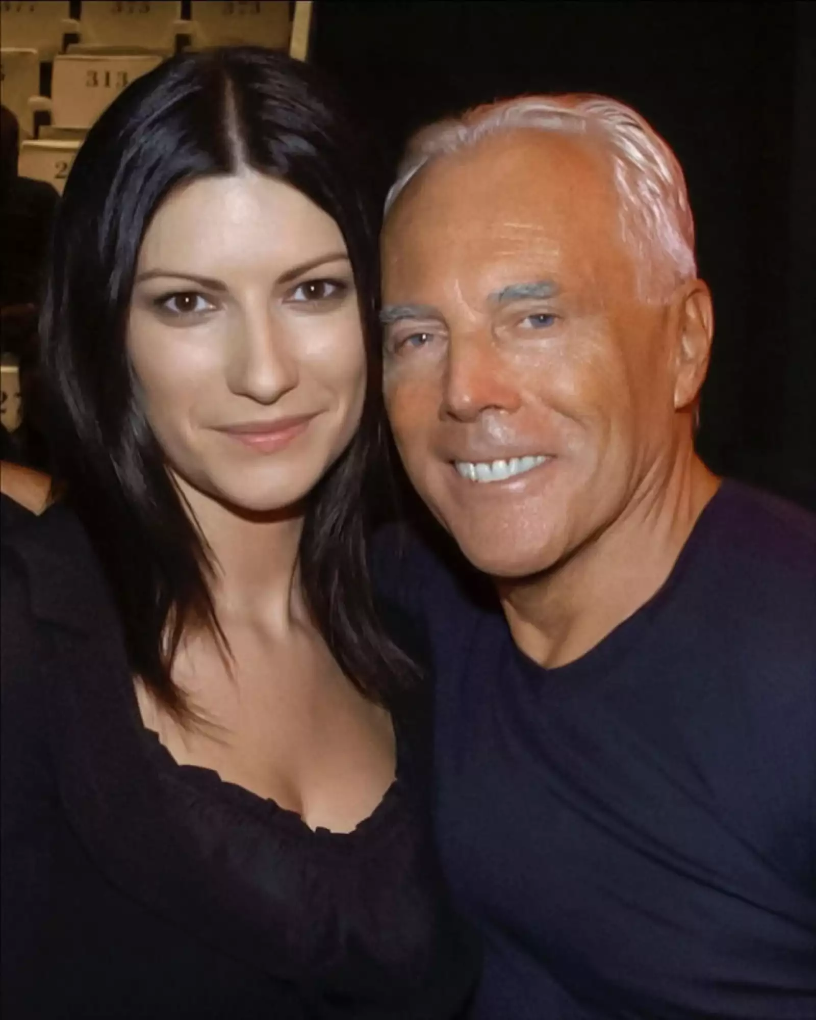 Laura Pausini lleva el último vestido que le diseñó Giorgio Armani a los Premios Billboard de la música latina