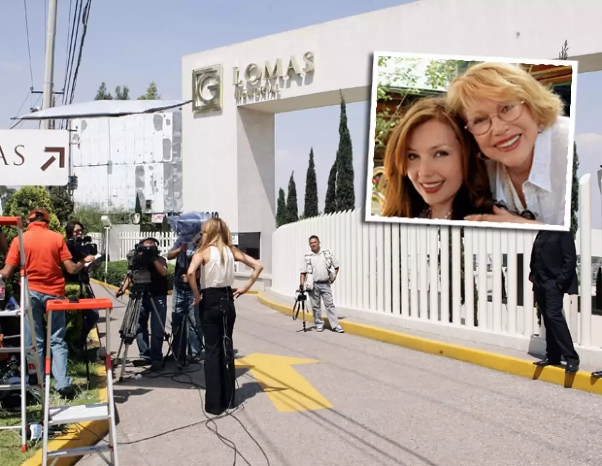 Los restos de Yolanda Miranda serán velados en la funeraria Gayosso Lomas Memorial de Santa Fe. Hasta el momento Ernestina, Gabriela, Camila Sodi y Eva Mange están en el lugar.