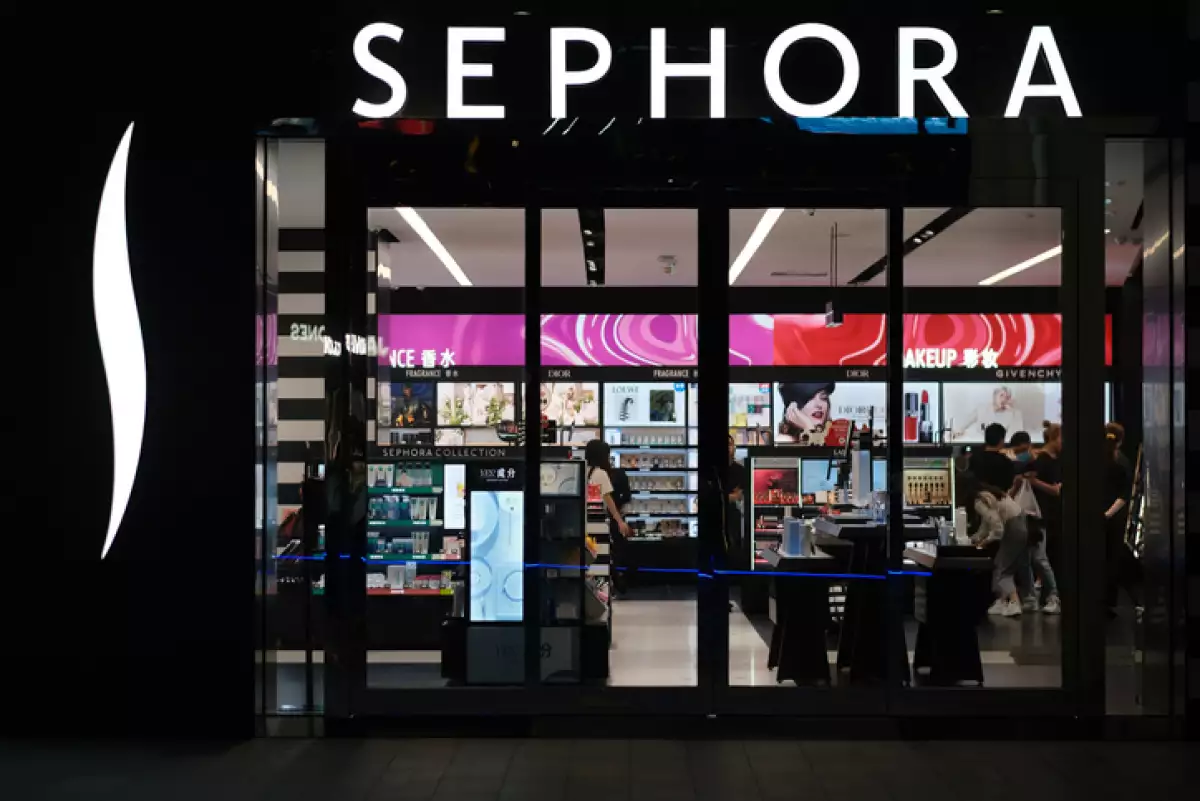 La jugada de Sephora en México: por qué abrir 13 tiendas físicas es su arma secreta en la era digital