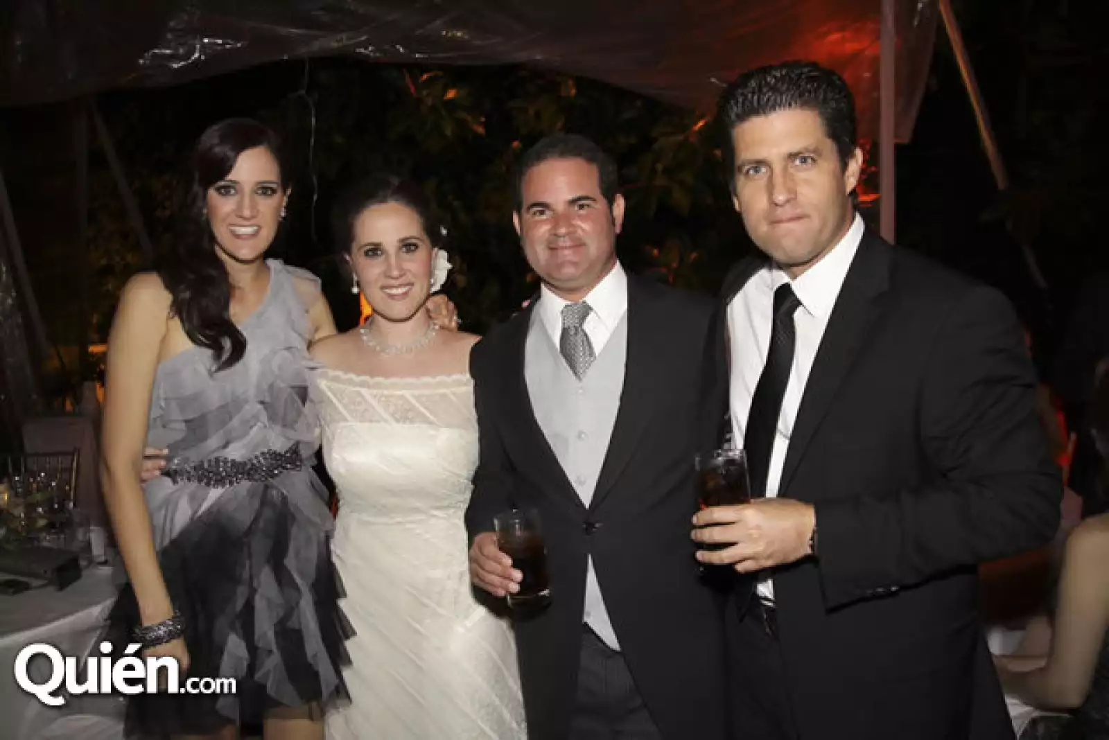 Paulina Arregui, Elisa Michel, Santiago Lamadrid y David de Anda