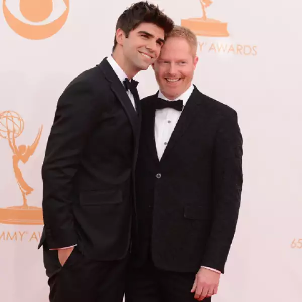 Justin Mikita y Jesse Tyler Ferguson