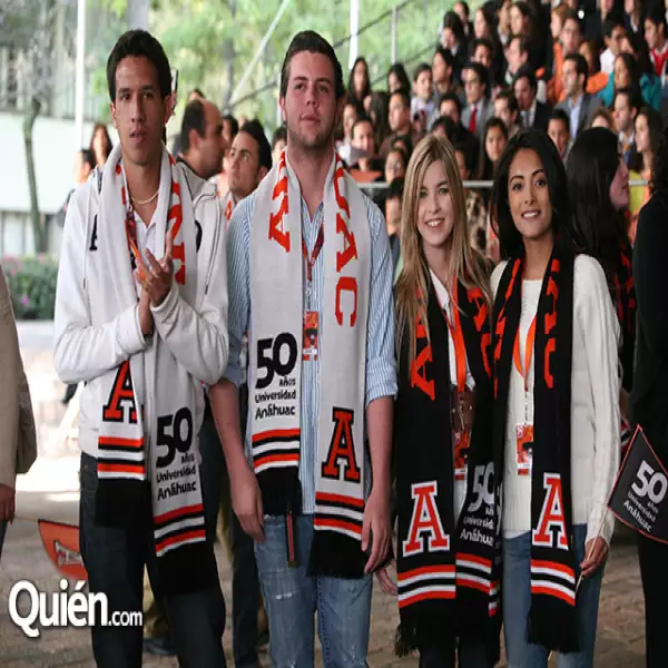 Guillermo Martínez,Gonzalo Toledo,Erika Olea,Kristel Velarde