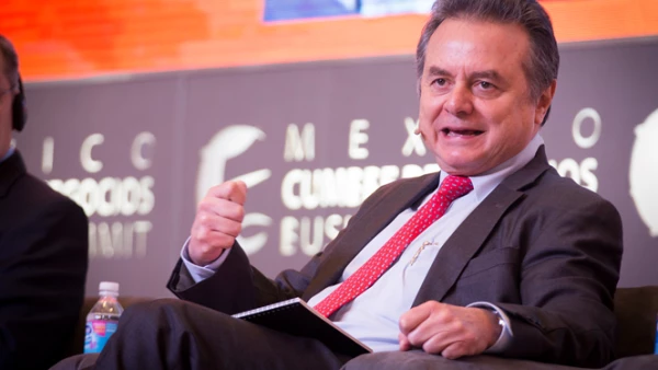 El sector energético fue uno de los temas tratados en el segundo día de actividades. El titular de Energía, Pedro Joaquín Coldwell, anunció el plan de realizar 4 rondas de licitaciones en el sexenio.