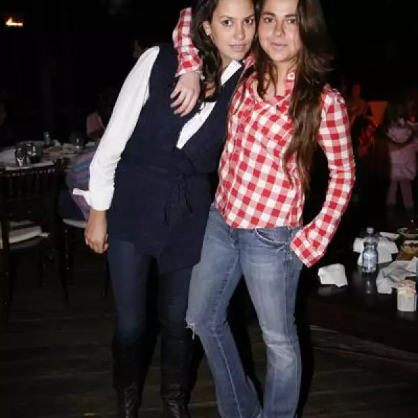 Triana Priede,María Vollarroel