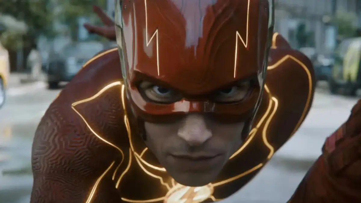 ezra_miller_flash.jpg