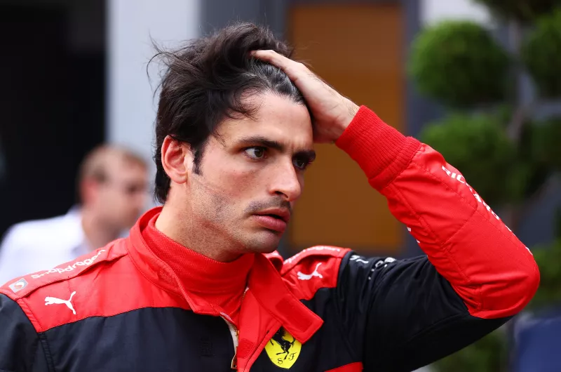 que le paso a carlos sainz