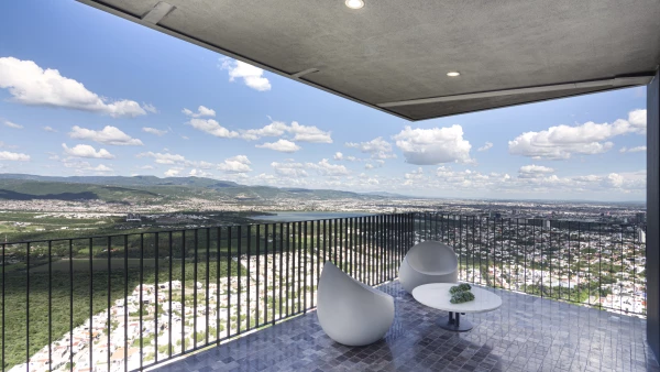 Torre 40 Lumière