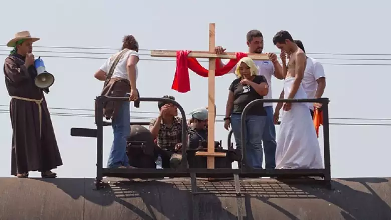 vía crucis migrantes