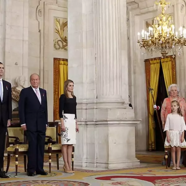 firma de abdicación 3