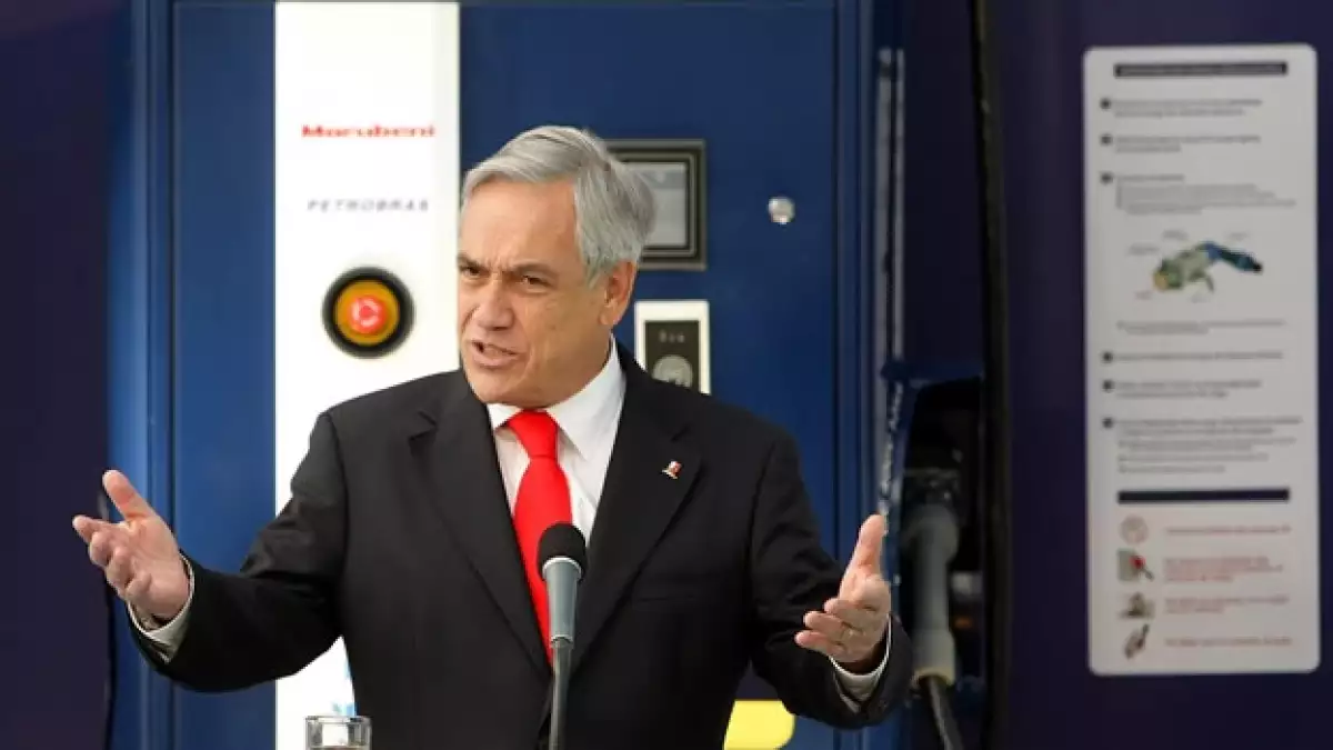 Sebastian Piñera inaugura la primera estación de carga rápida para autos eléctricos