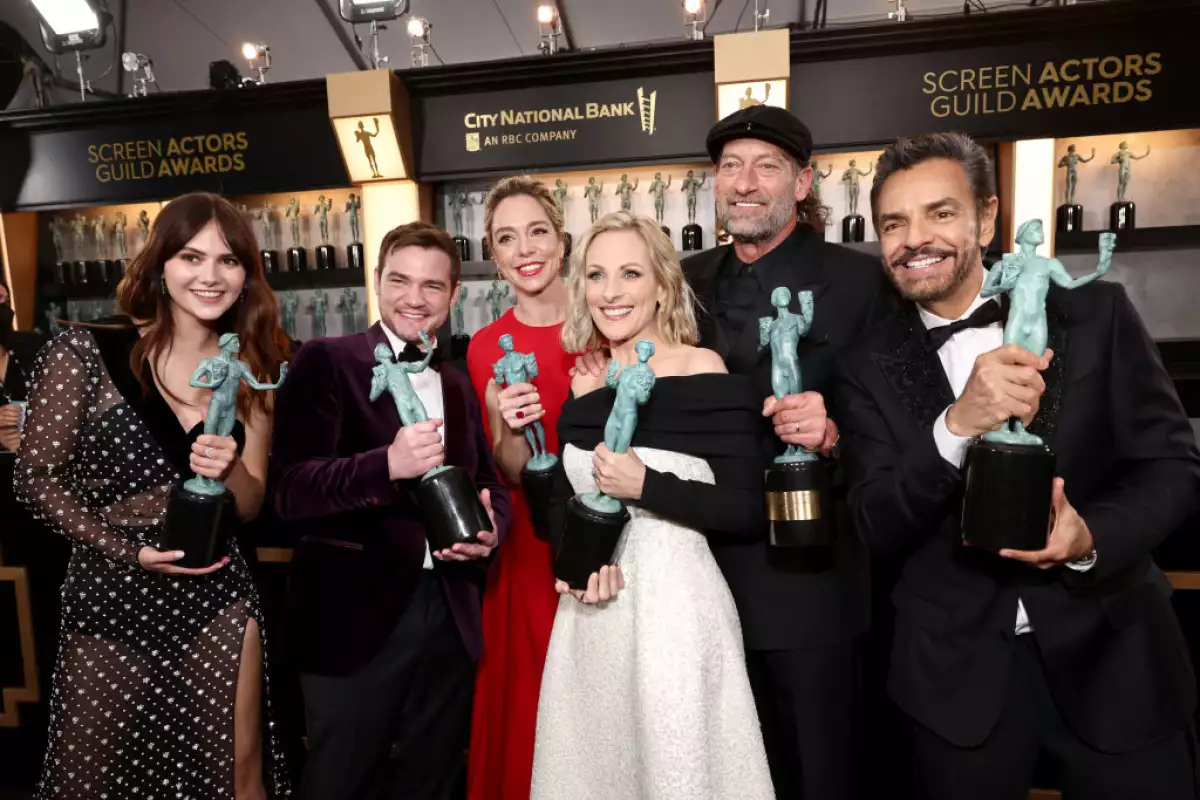 28th Screen Actors Guild Awards - Winners Walk
