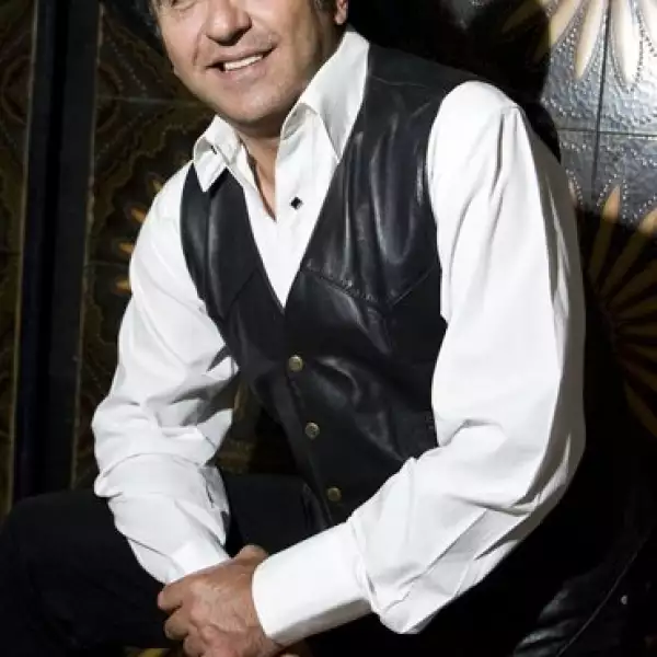 La banda de El Loncho, fueron los responsables de secuestrar al hermano de Alejandro Fernández, Vicente Fernández Jr., quien en 1997 fue mutilado de dos dedos de su manos derecha por sus plagiarios.