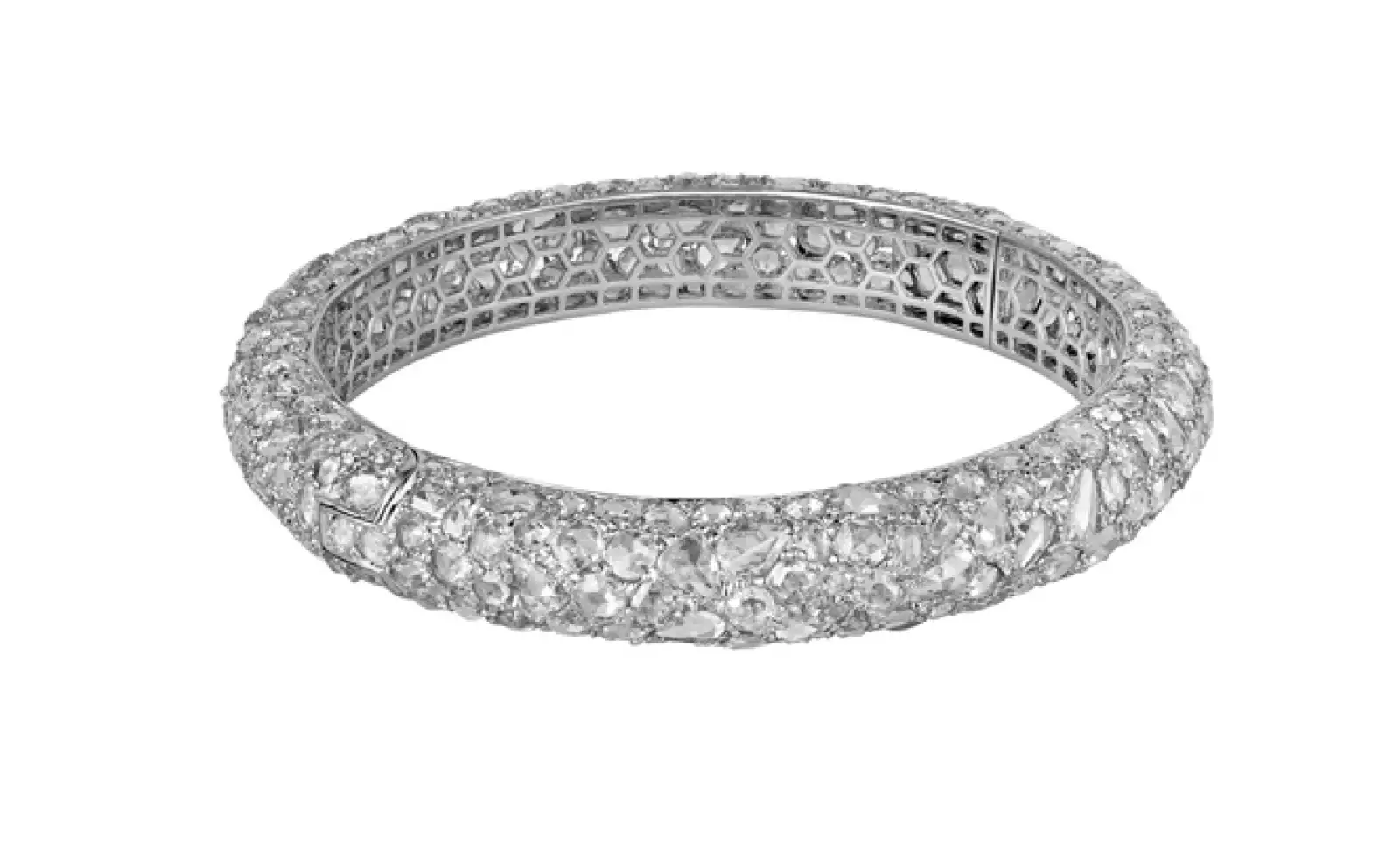 Este brazalete es fiel reflejo del estilo hindú.