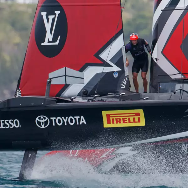 louis-vuitton-americas-cup3