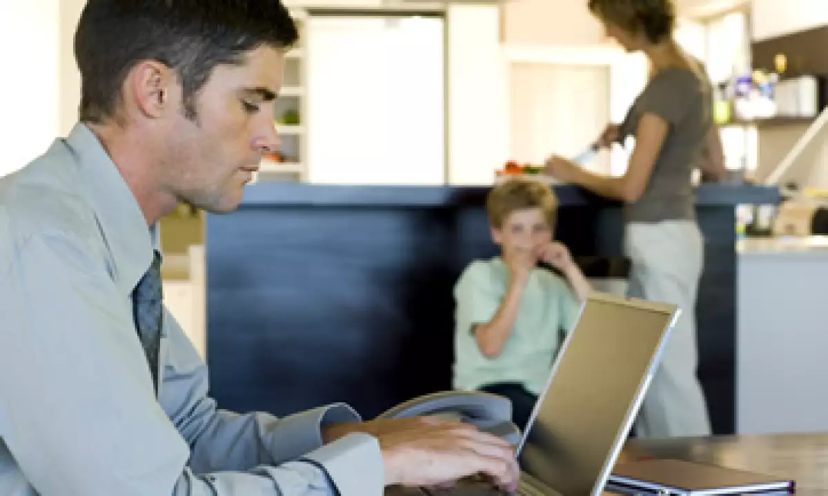 Un desafío que enfrenta el ‘home office’ es la falta de infraestructura, según el análisis de Manpower. (Foto: ThinkStock)
