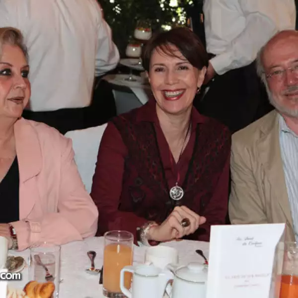 Lilia Cepeda, Isabel Custodio y Felipe Margain