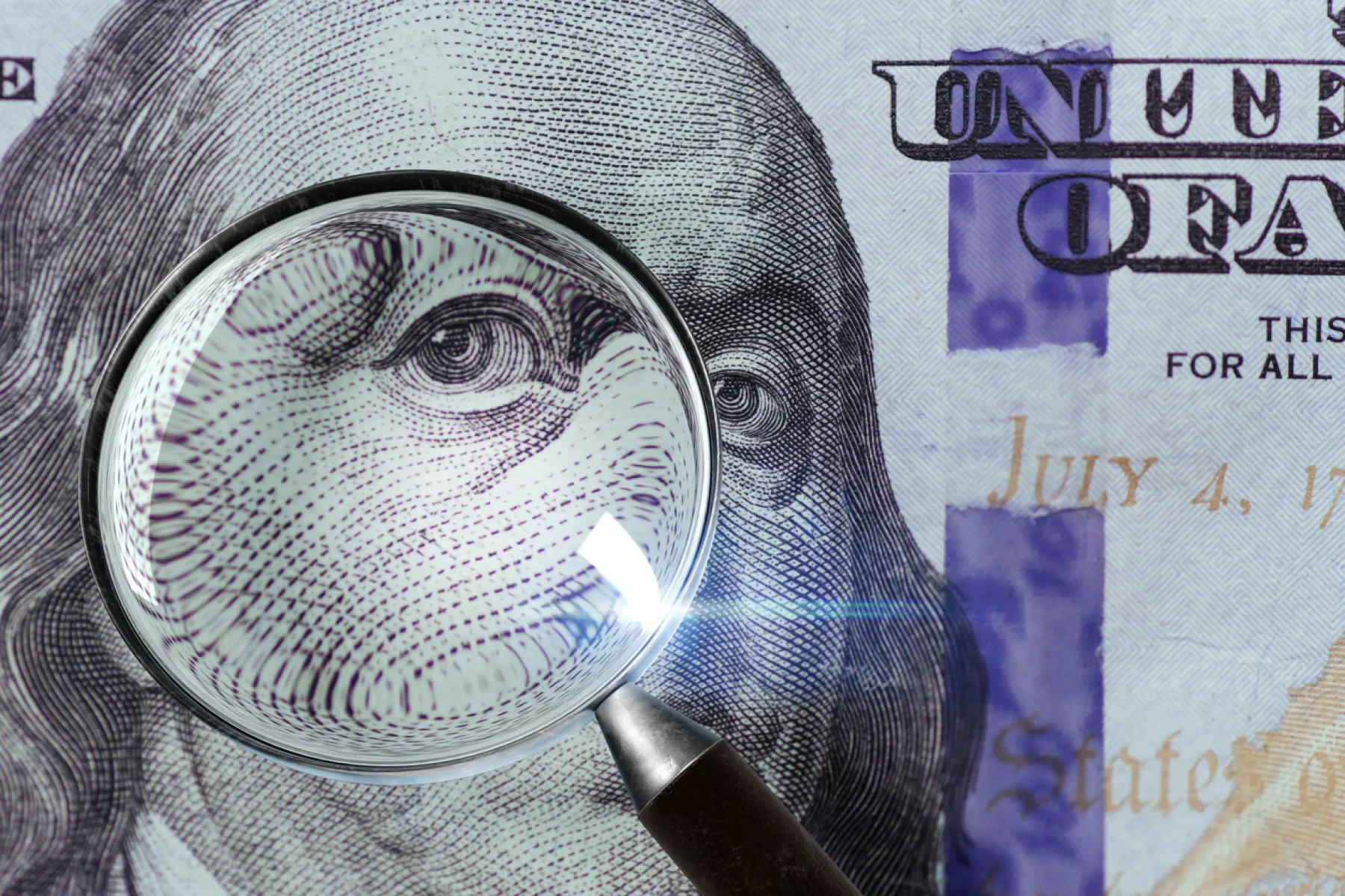 EU investiga ayuda de Credit Suisse y UBS a oligarcas rusos