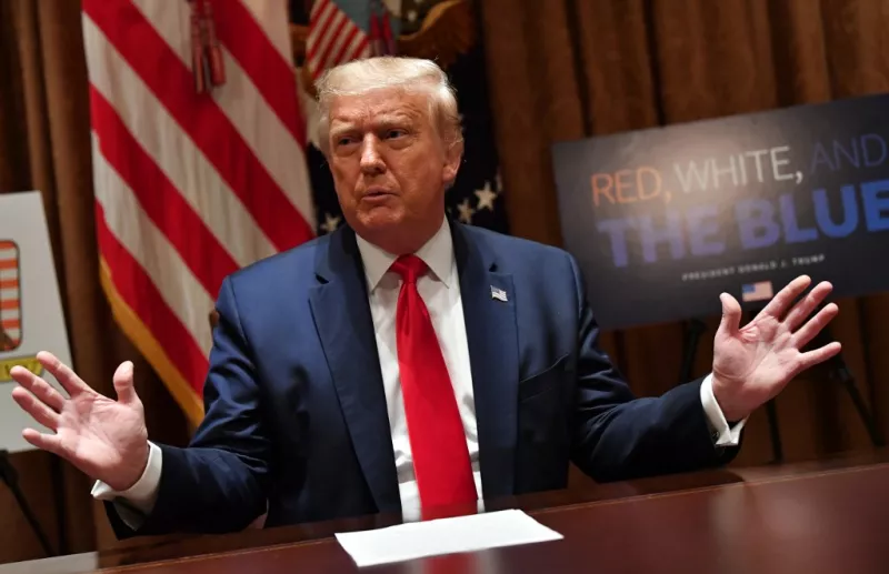 Una campaña en crisis