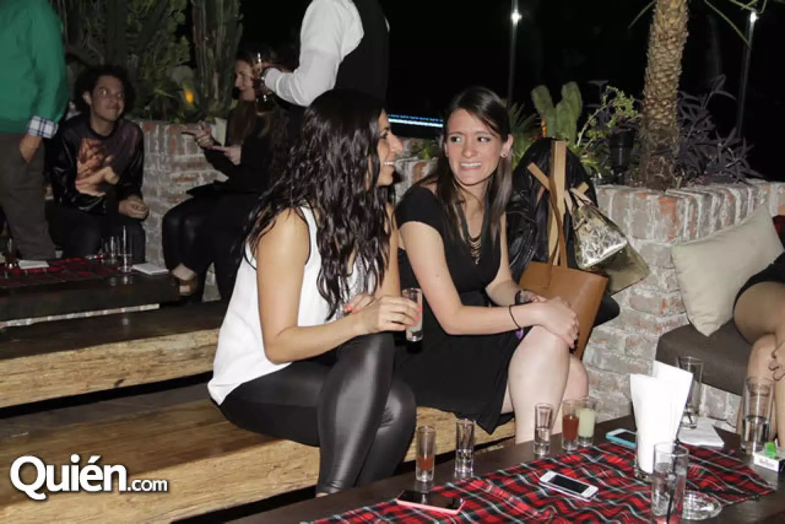 Elizabeth Ramírez,Fernanda Cuevas