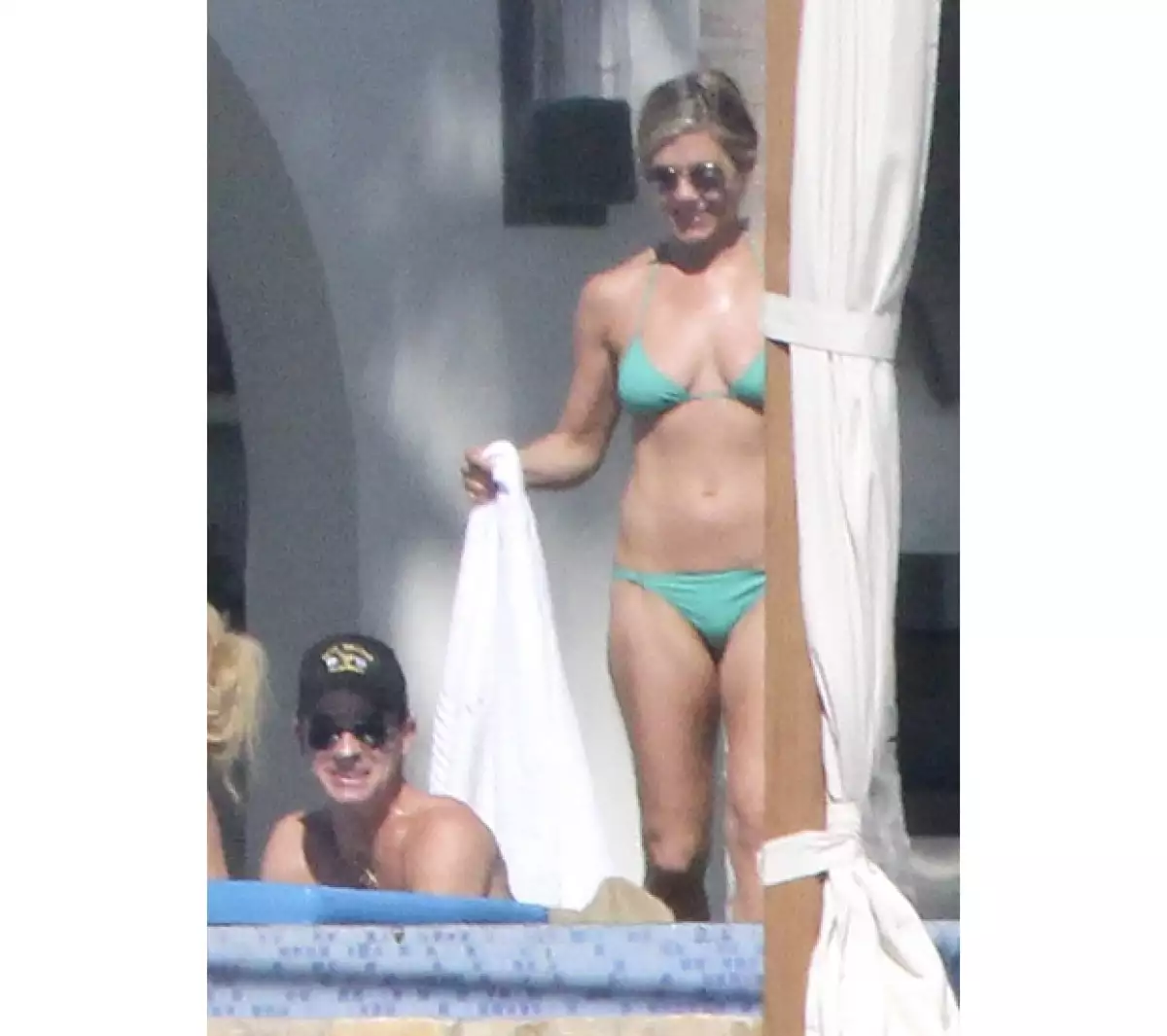 La pareja se fue de vacaciones a Los Cabos en compañía de Courtney Cox y Jimmy Kimmel.