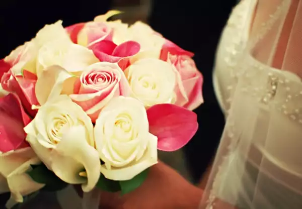 El tipo de ramo de ir de acuerdo con tu estatura.